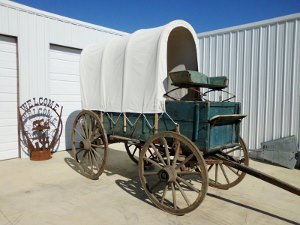 WAGON BOX HAS VERY GOOD FLOOR IN IT.